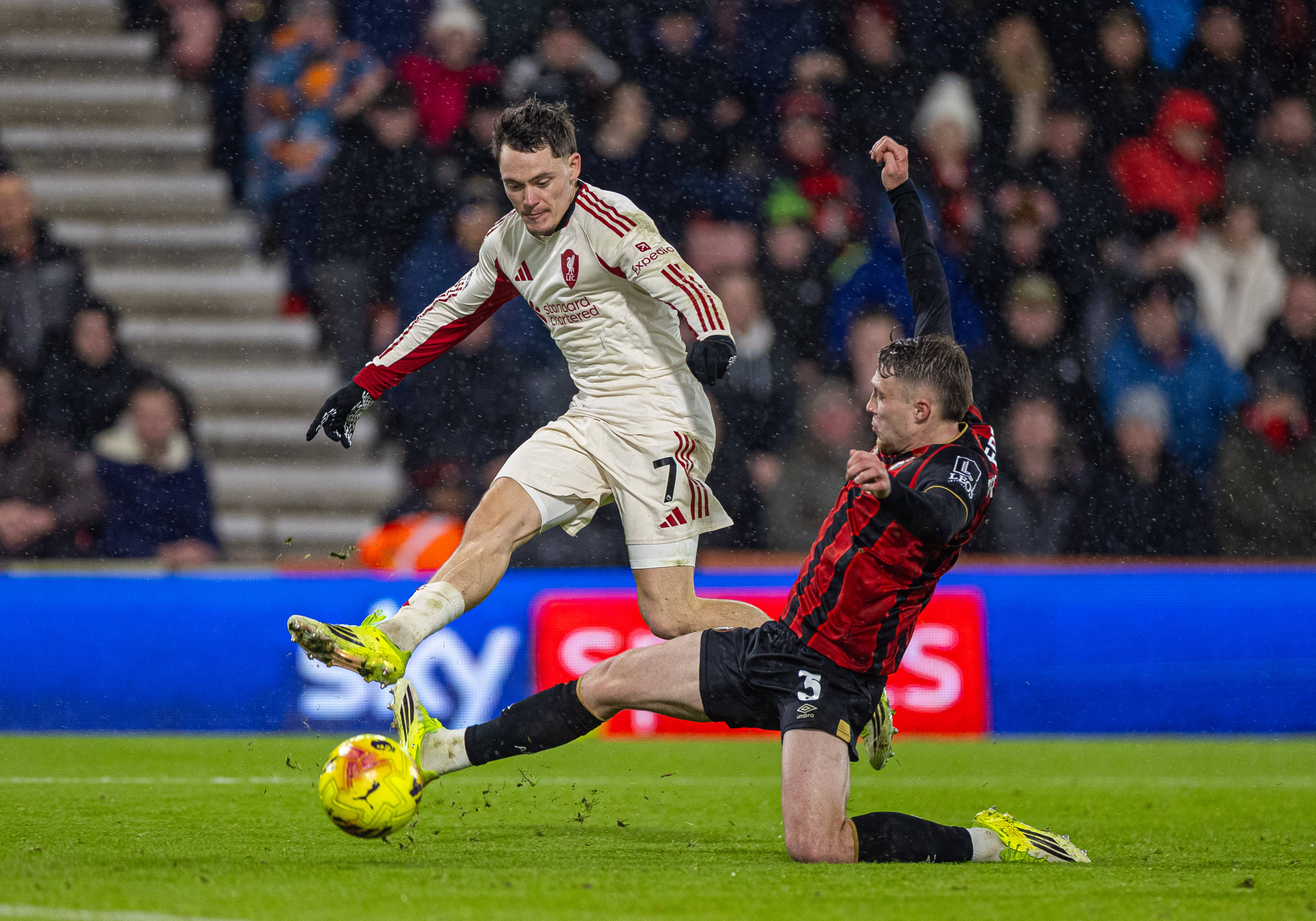 利物浦英超击败阿森纳努涅斯抽射得分 利物浦英超击败阿森纳努涅斯抽射得分