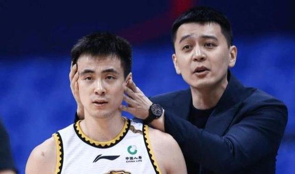 关于辽宁男篮CBA战胜青岛国信海天赵继伟关键助攻的信息 关于辽宁男篮CBA战胜青岛国信海天赵继伟关键助攻的信息